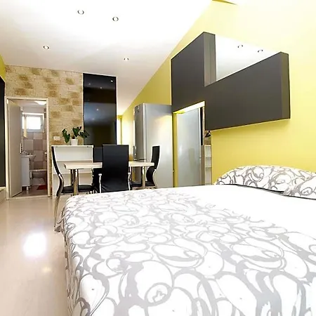 Hotel 1623 3*