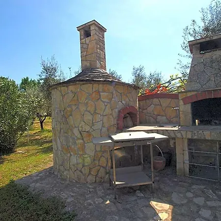 1623 Fažana